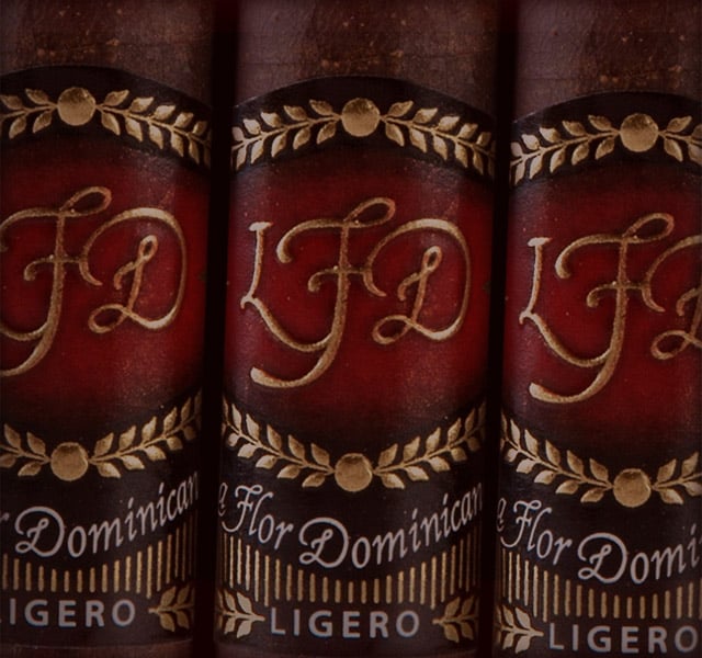 La Flor Dominicana Ligero